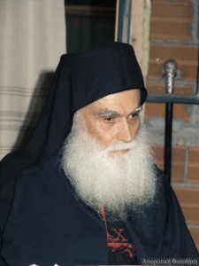 Efraim-ieromonahos-Katounakiotis12-620x825